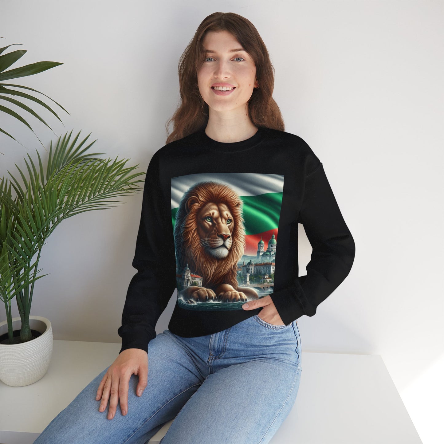 Majestic Lion Sweatshirt - Unisex Heavy Blend™ - Perfect for Animal Lovers